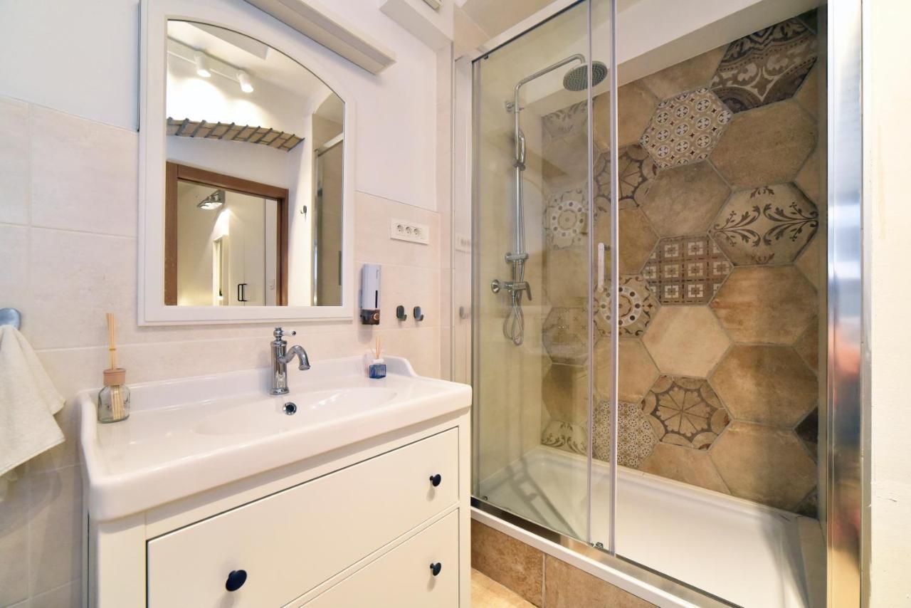 Manuela Varsavska Studio Apartments Zagreb Luaran gambar