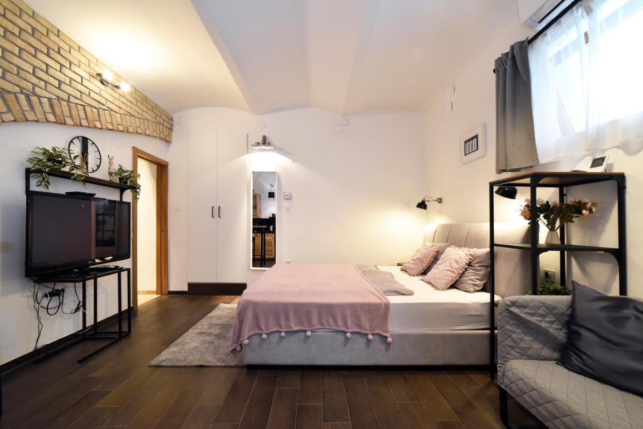 Manuela Varsavska Studio Apartments Zagreb Luaran gambar