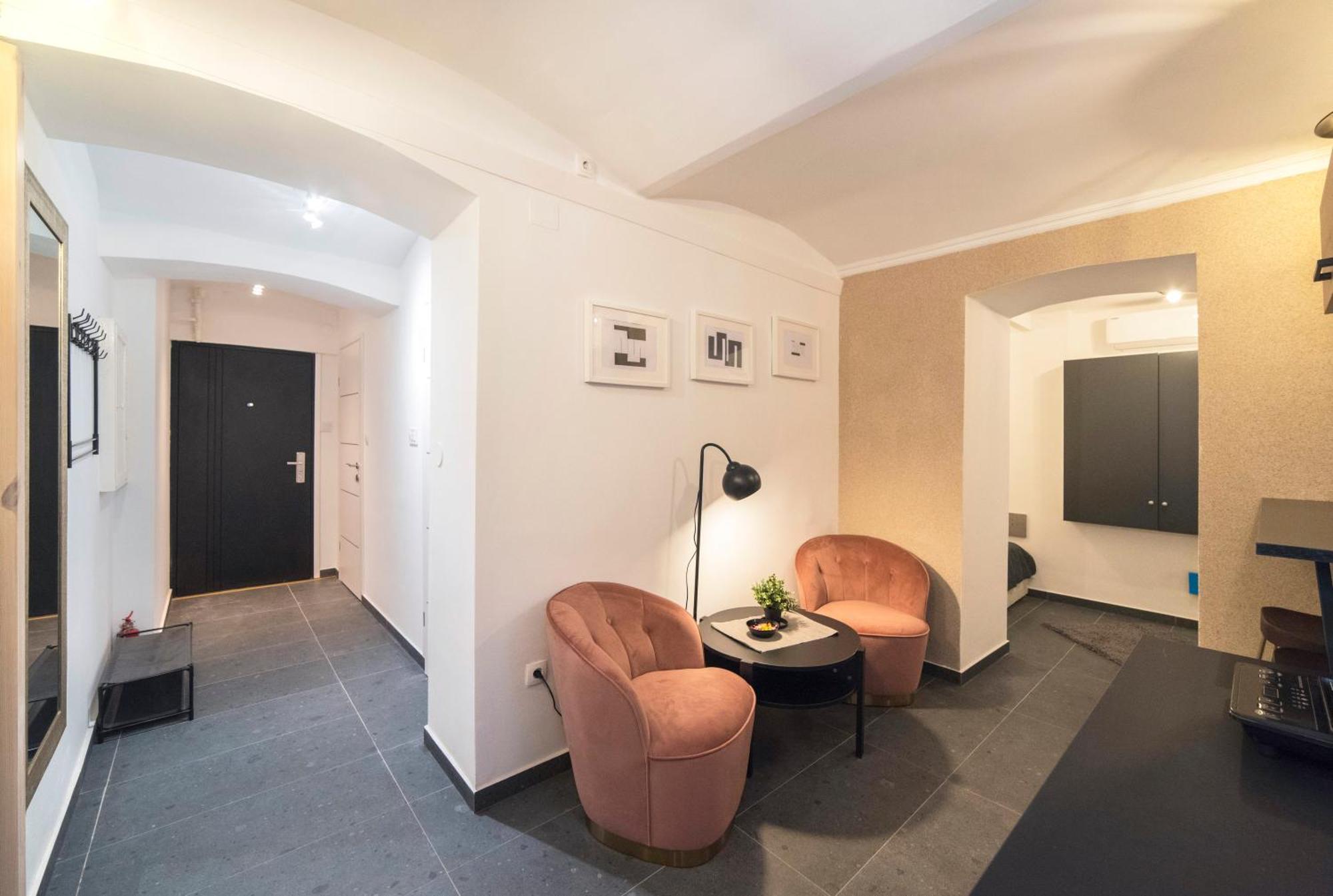 Manuela Varsavska Studio Apartments Zagreb Luaran gambar