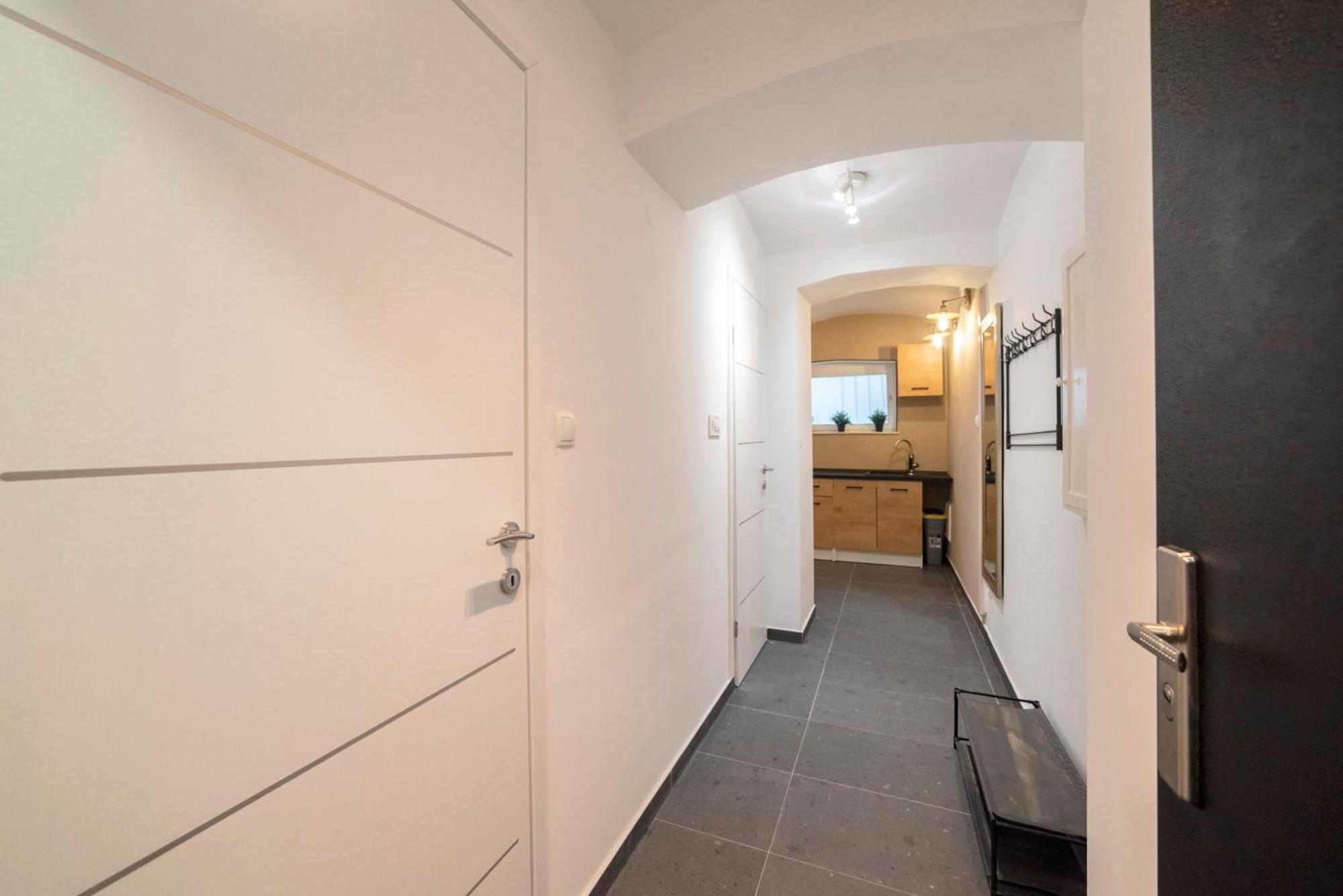 Manuela Varsavska Studio Apartments Zagreb Luaran gambar